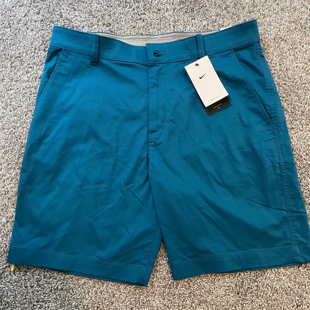 Men’s Nike dry fit UV golf shorts